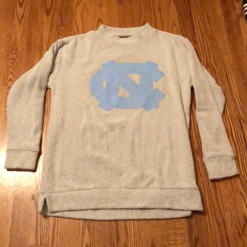 UNC sweatshirt